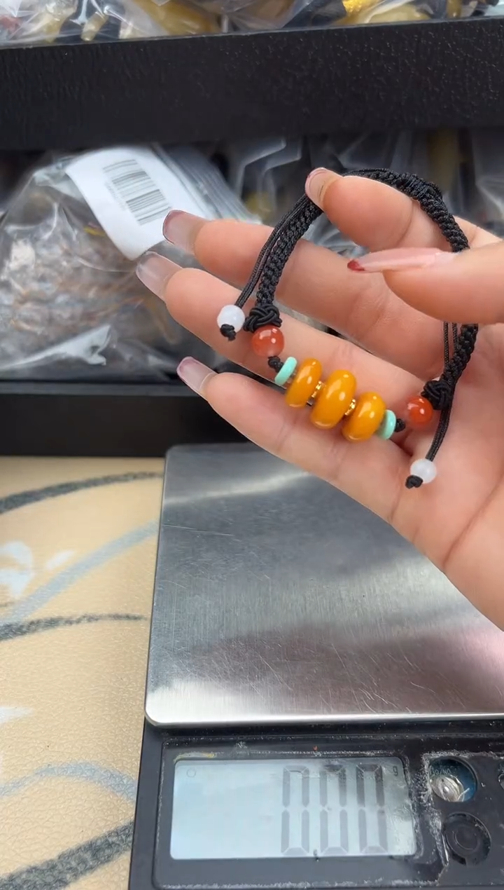 【闪购商品】琥珀裸石未镶嵌蜜蜡手串