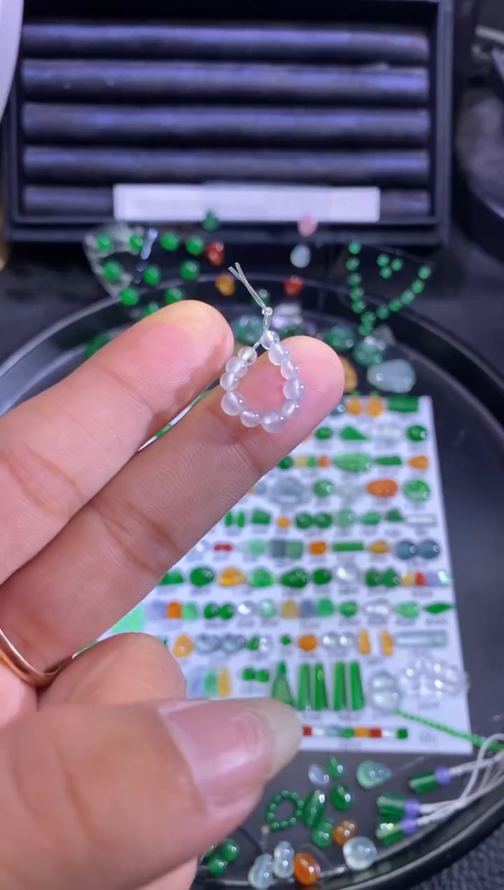 未镶嵌挂件翡翠珠子