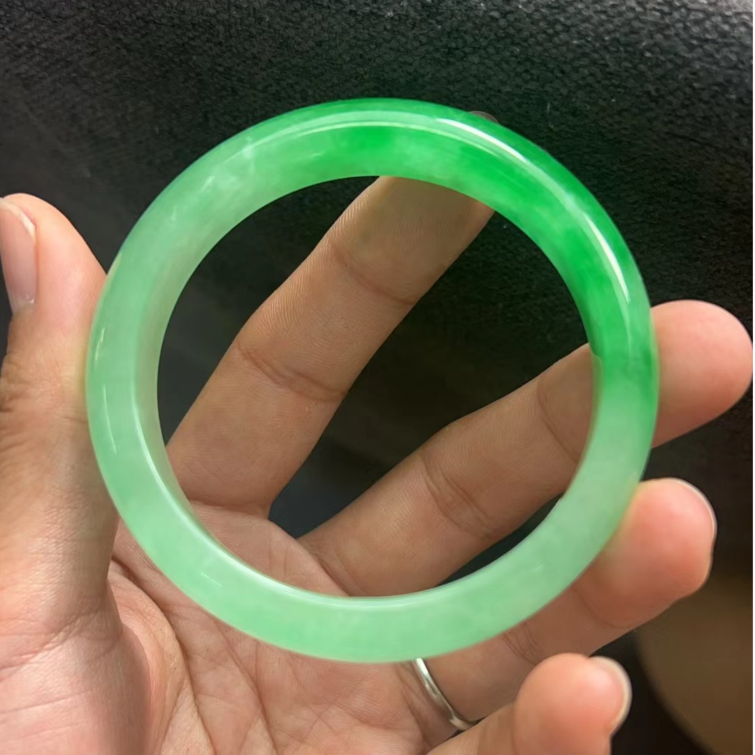 非金属仿水晶手镯  非金属仿水晶手镯高端手镯时尚百搭款式