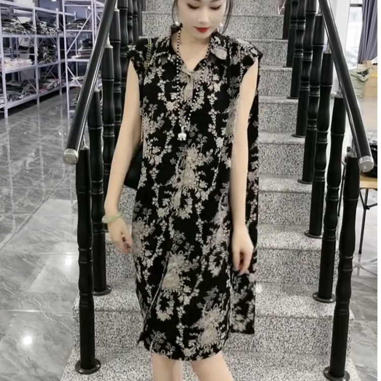 191A夏季网红新款时尚连衣裙女设计感波点慵懒风显瘦衬衫裙大码