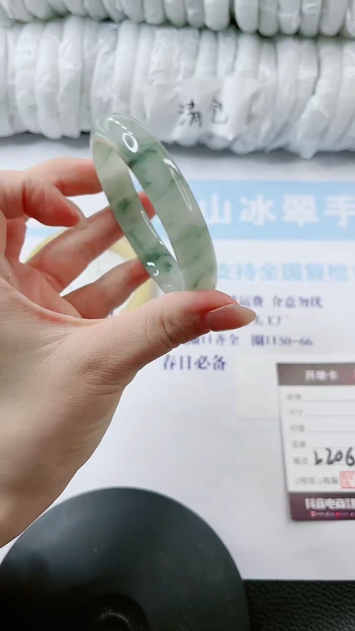 【闪购商品】石英质玉手镯未镶嵌多样性发货L206