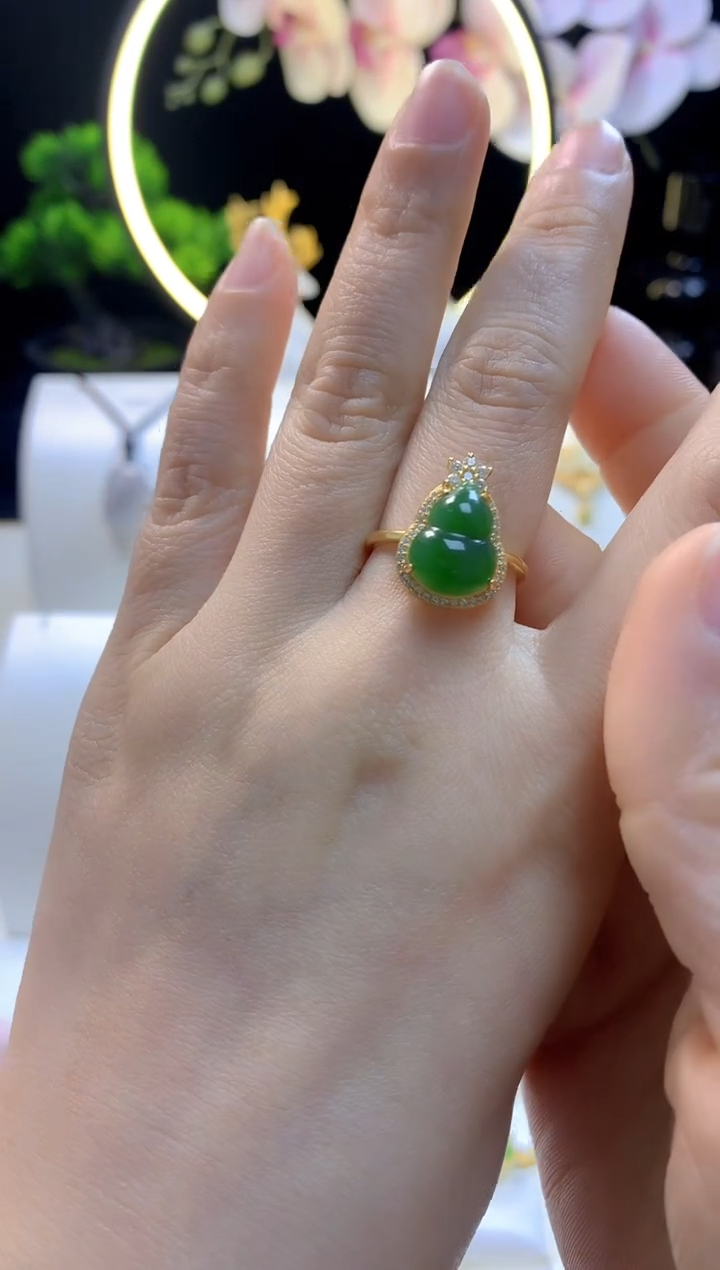 【闪购商品】和田玉戒指银S925镀金镶嵌碧玉葫芦戒指