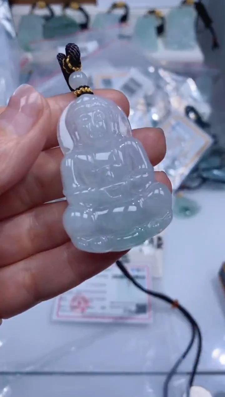 颈饰未镶嵌翡翠吊坠