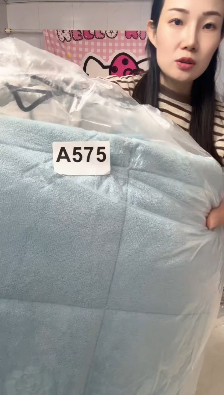 牛奶绒575一米三五蓝色