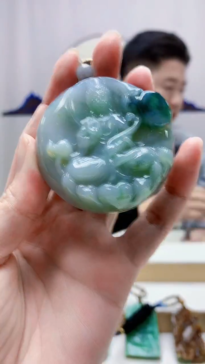 未镶嵌定制翡翠4917zm-毛货挂件58观音