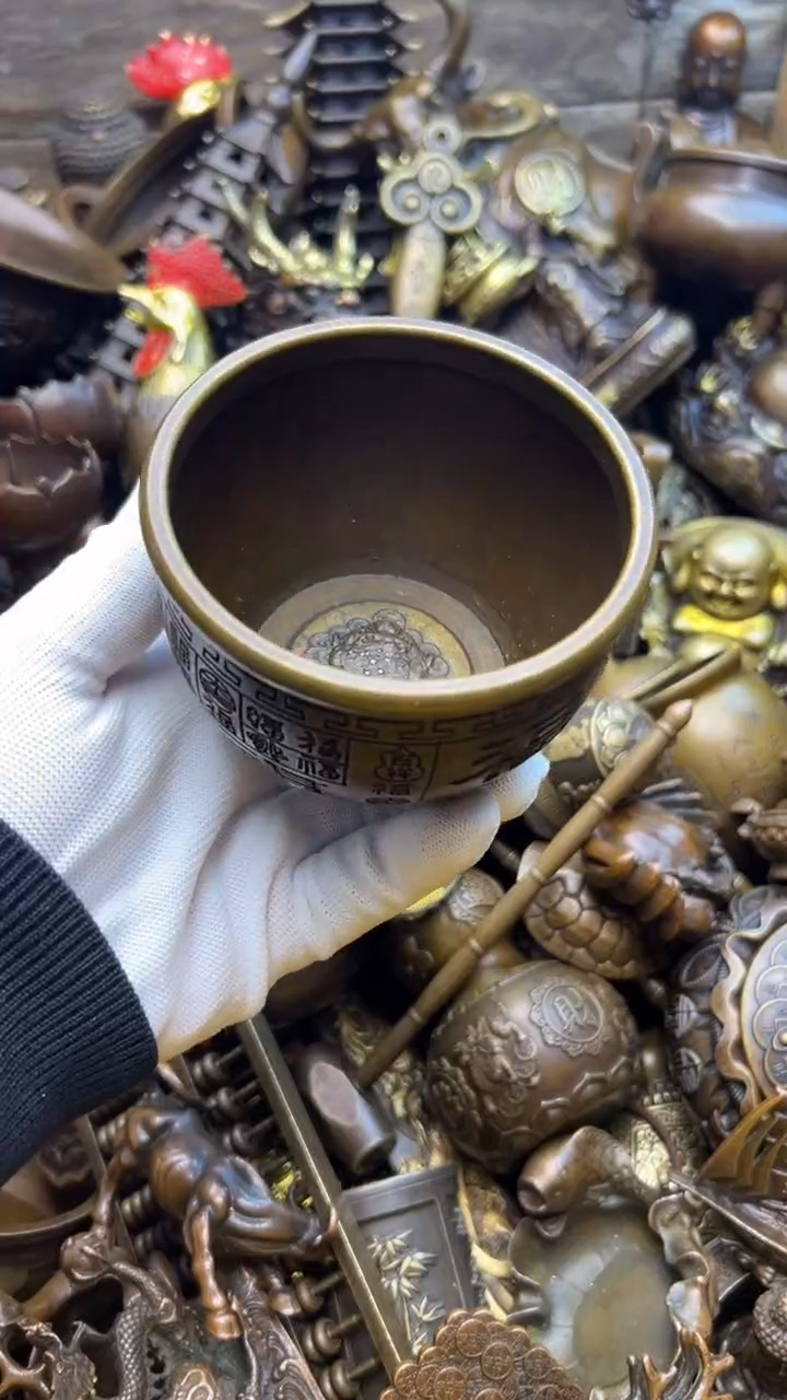 精美铜器，点击下单