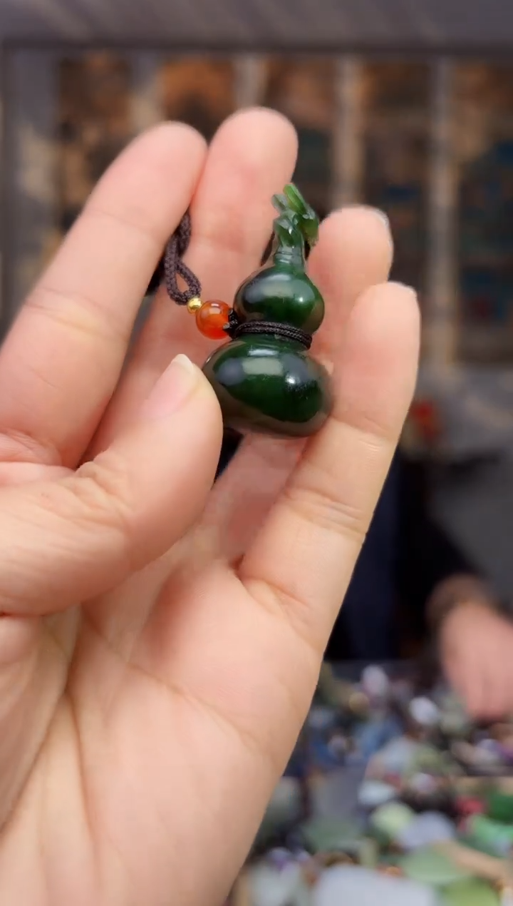 【闪购商品】和田玉挂件未镶嵌拍一发一