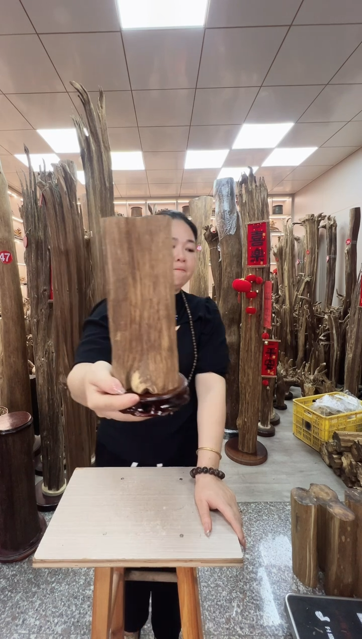 【闪购商品】沉香摆件沉香摆件