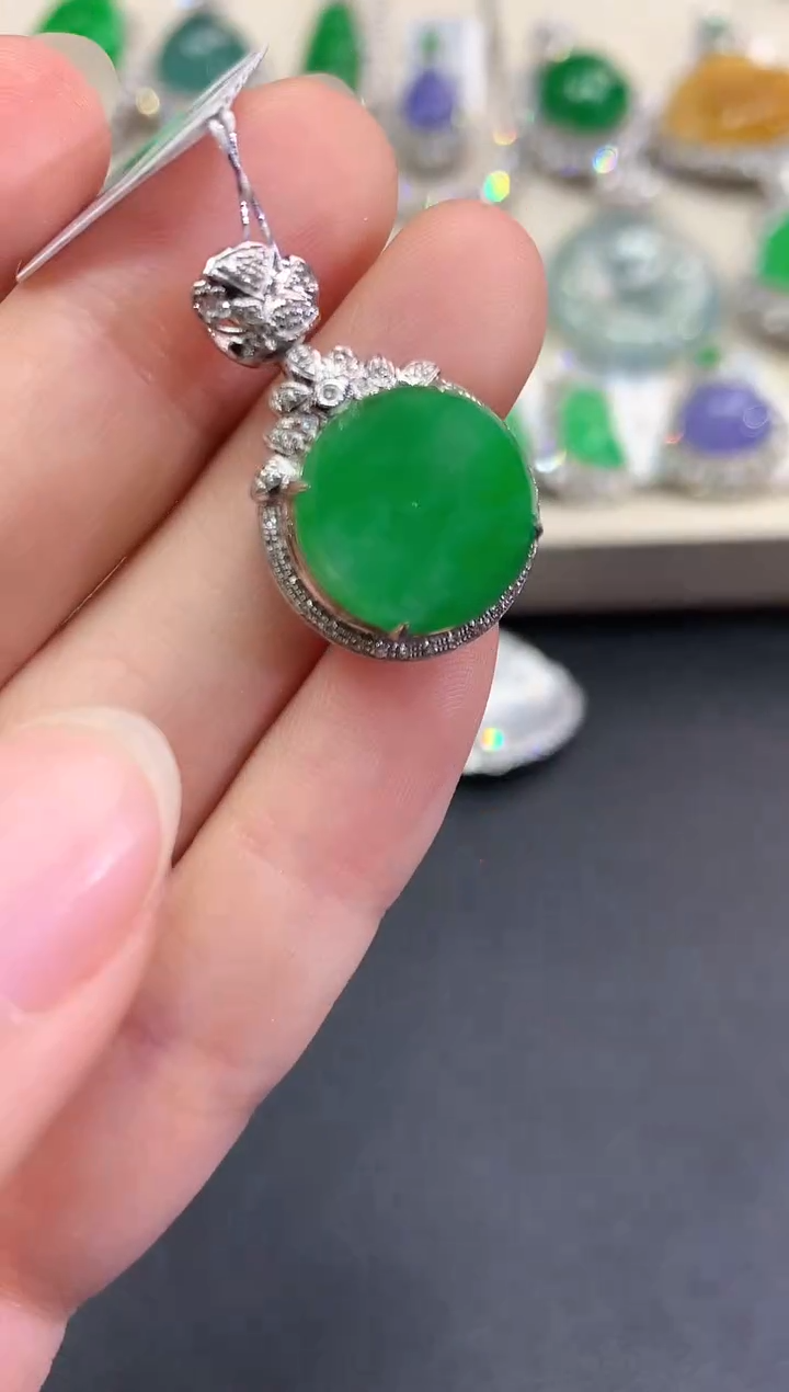 【闪购商品】翡翠戒指18K金镶嵌D13   