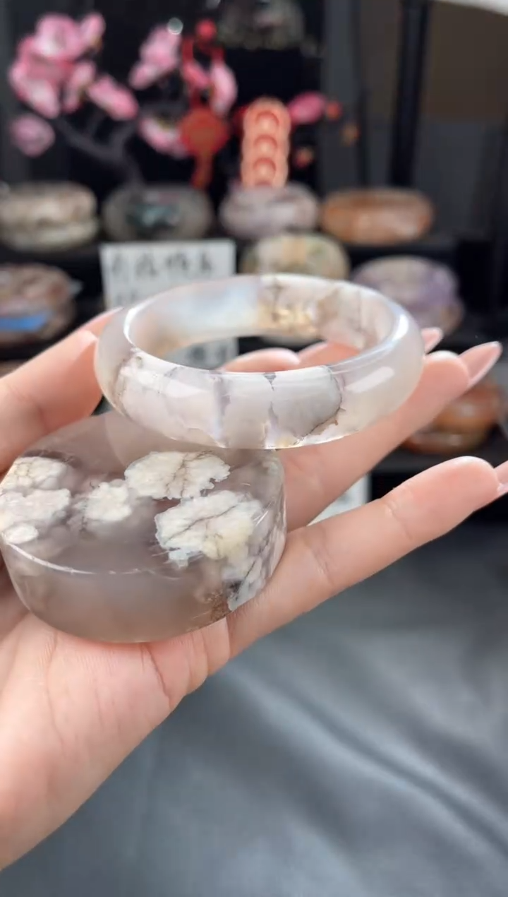 【闪购商品】石英质玉手镯未镶嵌57