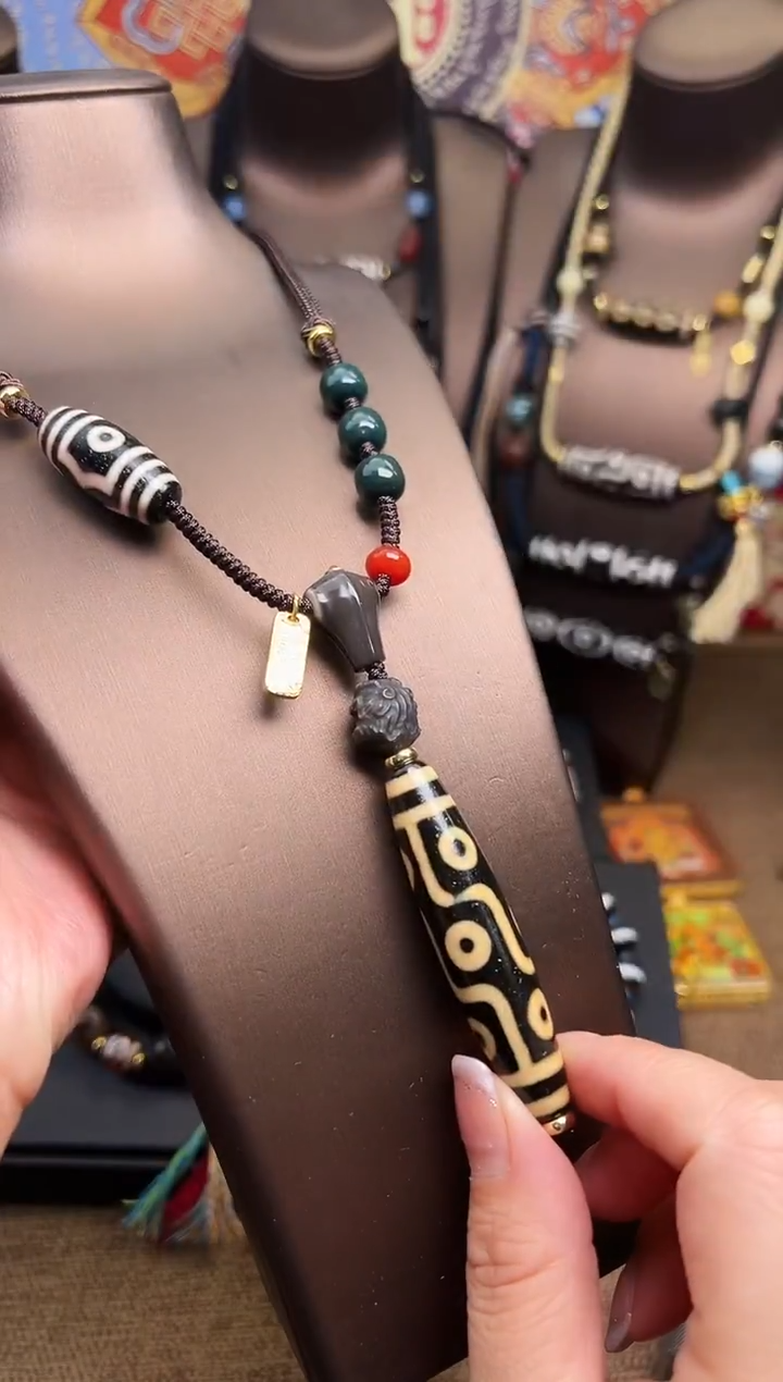 非金属珐琅高货牙黄九眼项链158