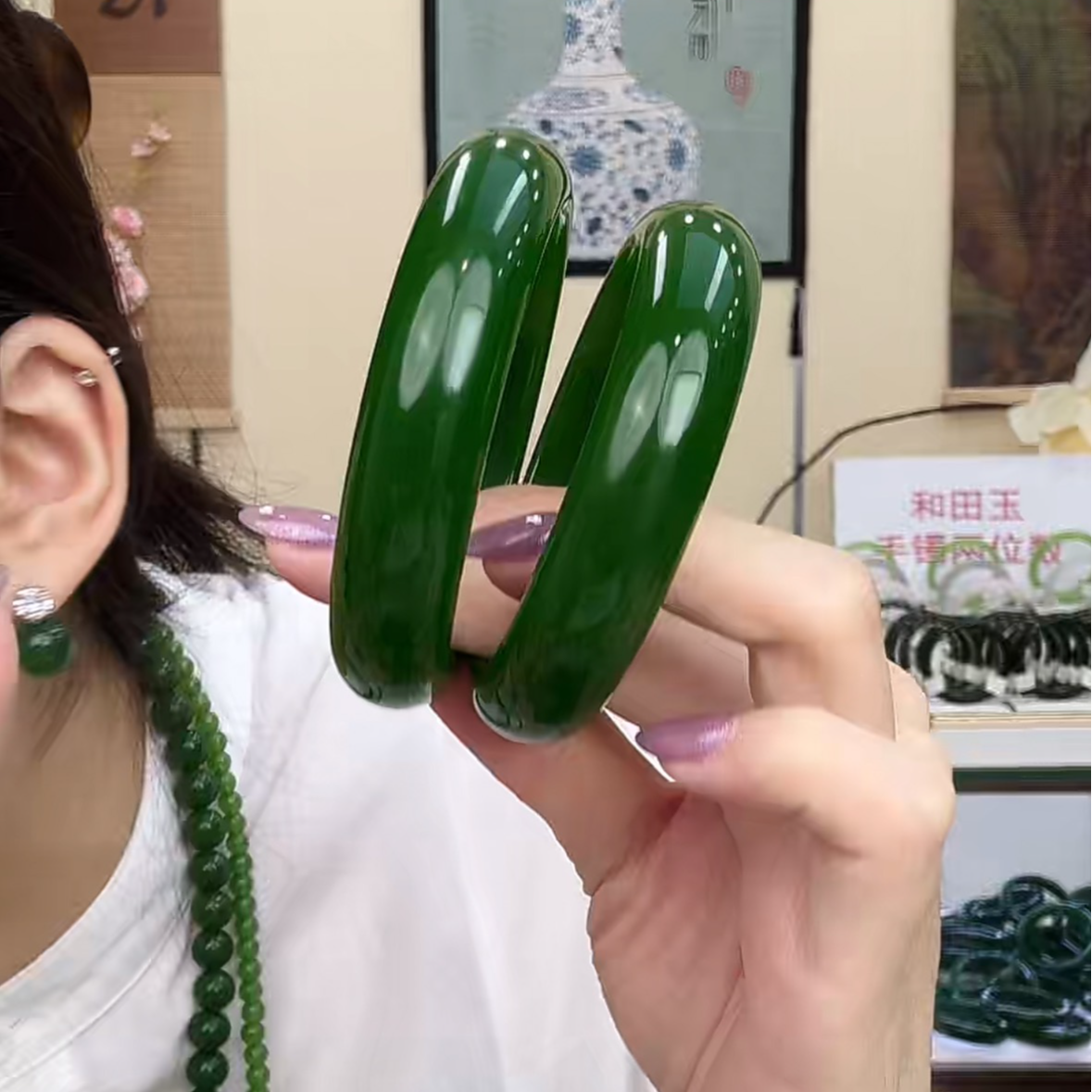 【门店爆款】新疆和田碧玉菠菜绿手镯  加厚加宽满绿精美平安镯