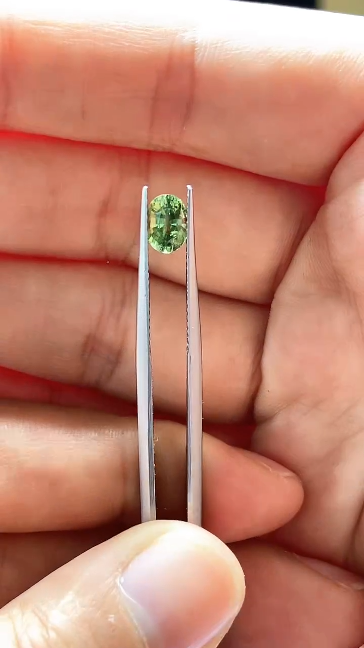 【闪购商品】定制蓝宝石定制未镶嵌绿色无烧grc玻璃体1.005克拉
