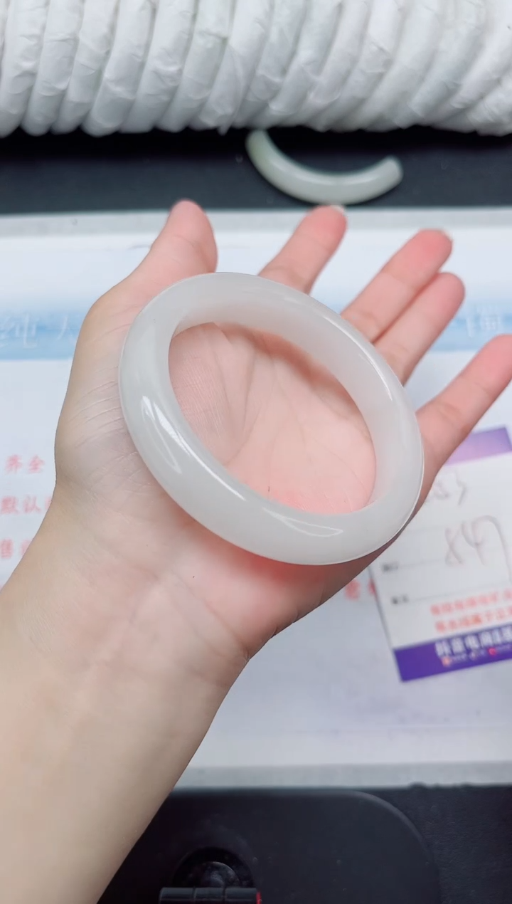 【闪购商品】石英质玉手镯未镶嵌283-54.7