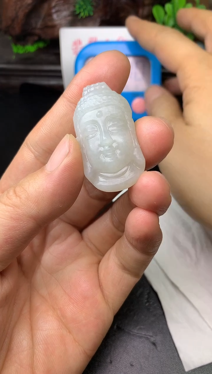 颈饰未镶嵌翡翠蓝*佛头