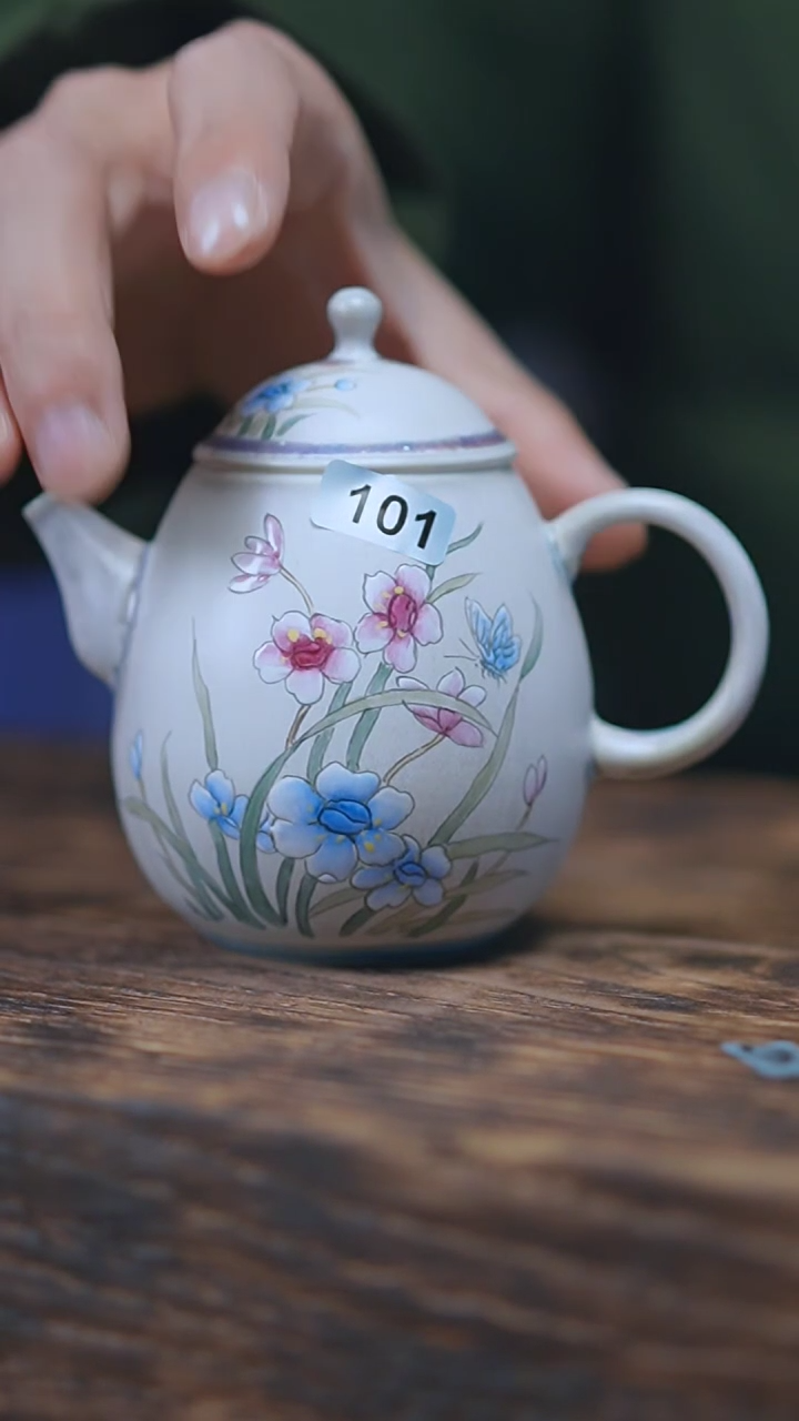 【闪购商品】101景德镇手绘兰花龙蛋壶