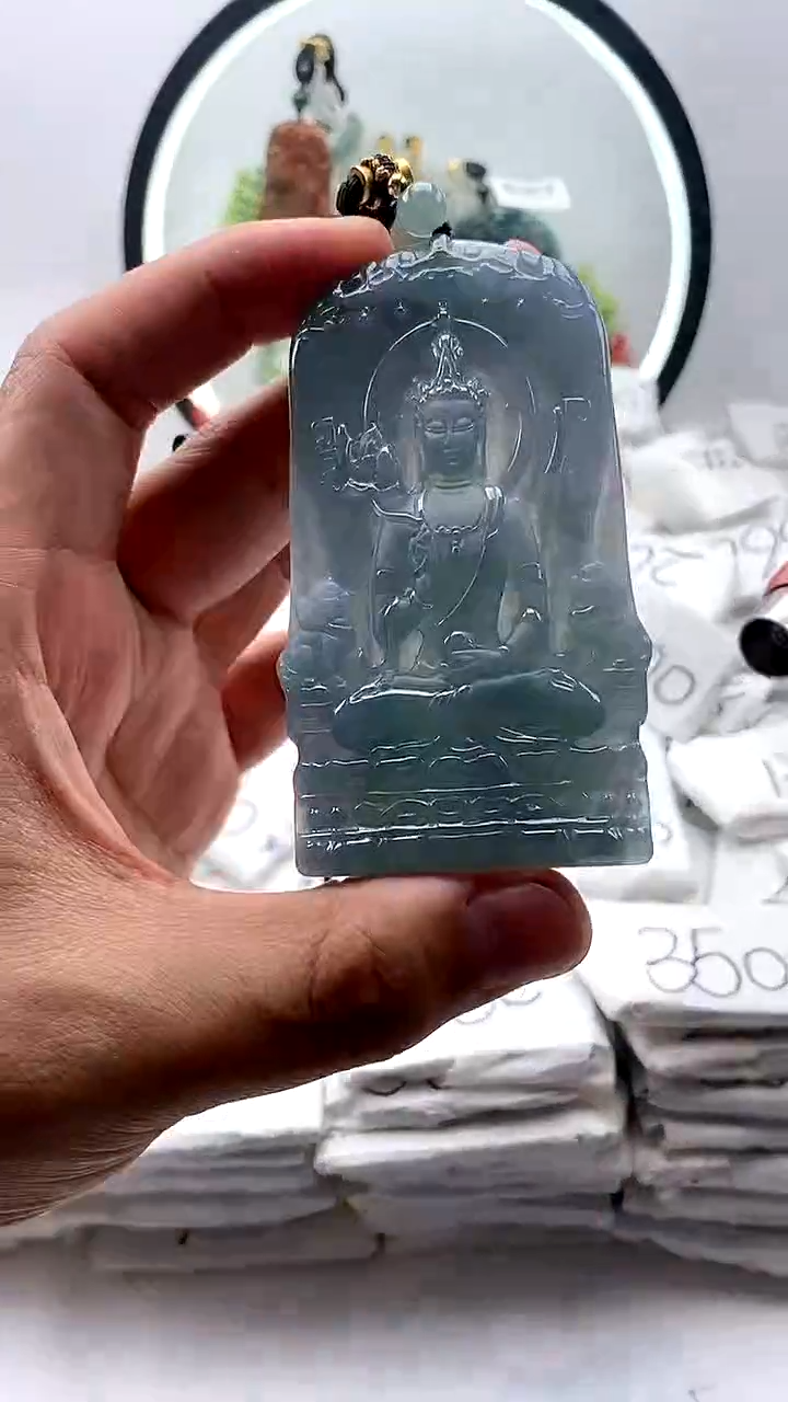 【闪购商品】翡翠颈饰未镶嵌文殊