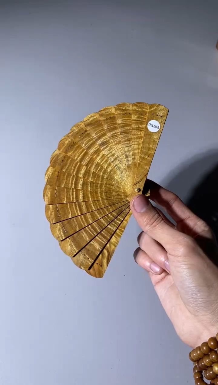 【闪购商品】金丝楠956号10cm金丝楠迷你扇