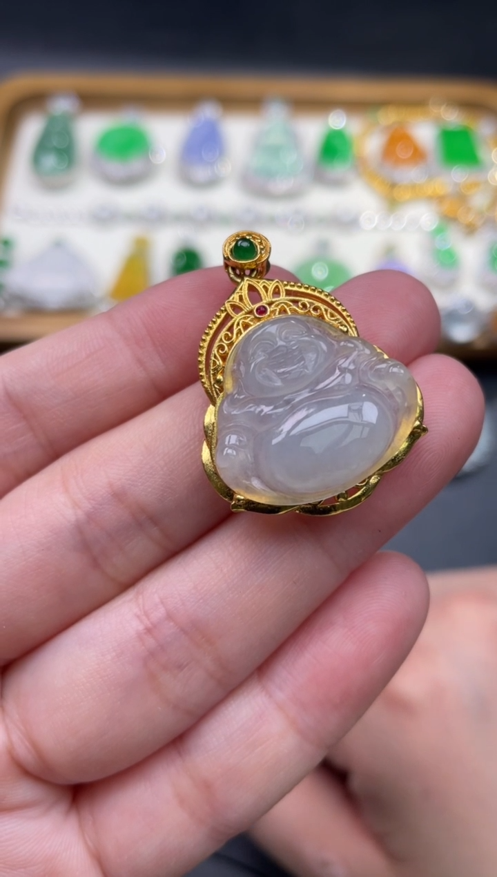 【闪购商品】翡翠颈饰18K金镶嵌70.........