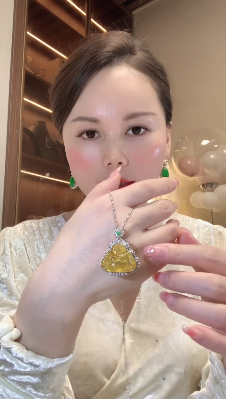 【闪购商品】翡翠吊坠(不含链)18K金镶嵌A56 