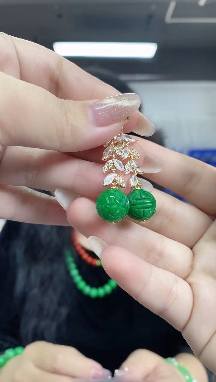 【闪购商品】翡翠未镶嵌耳饰多样性发其一颜色微差