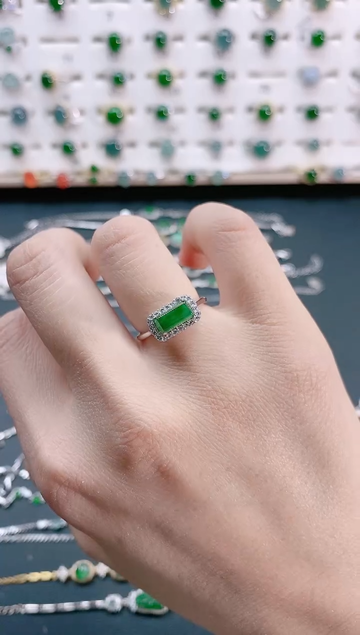 【闪购商品】翡翠戒指银S925镶嵌天然翡翠