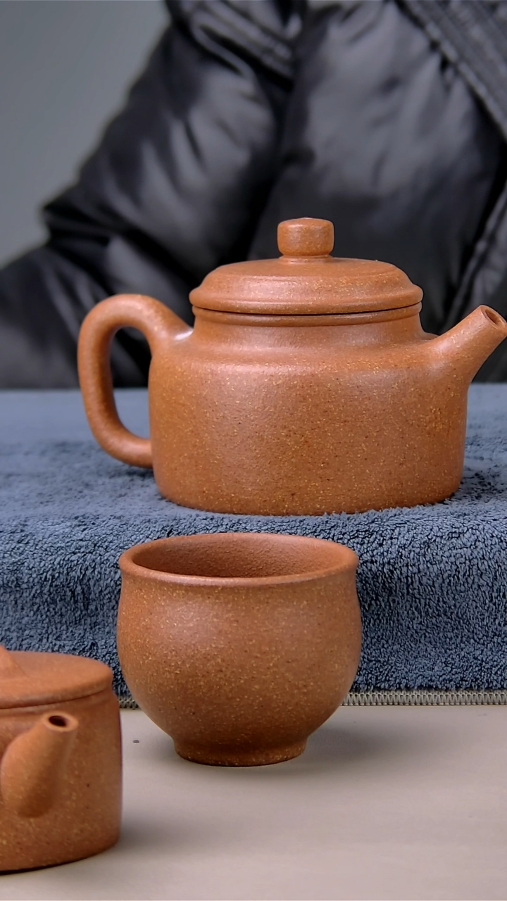 【闪购商品】清水泥茶壶240的中红降坡