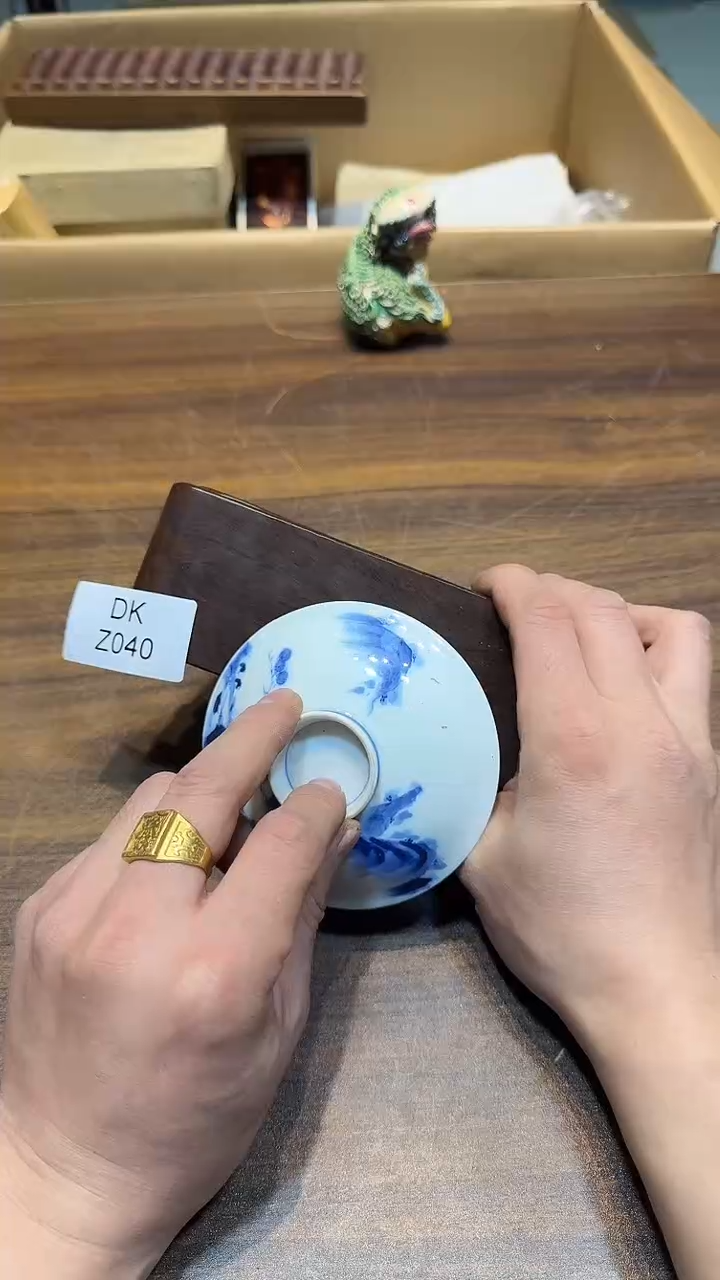 瓷片大*子哈哈哈哈哈哈240