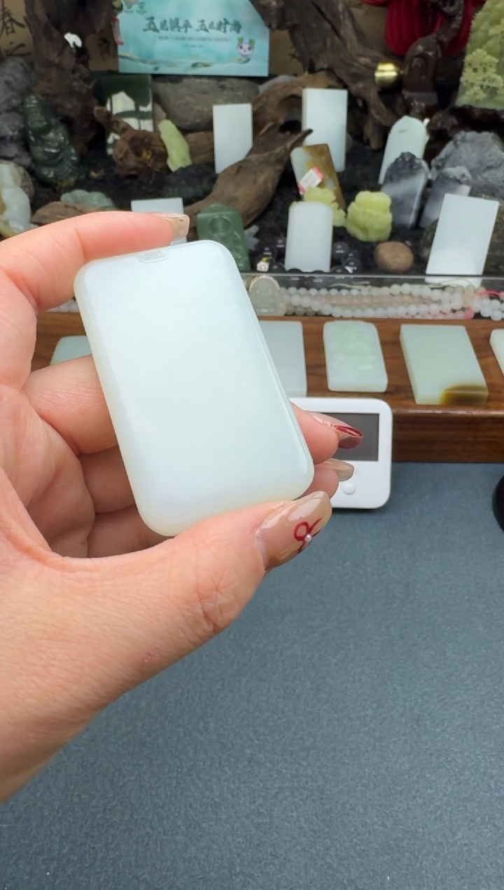 【闪购商品】和田玉颈饰未镶嵌1