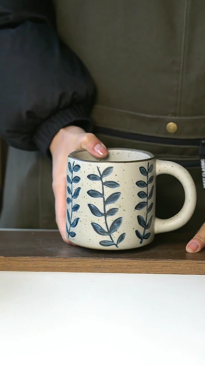 【闪购商品】玻璃手绘藤蔓马克杯420ml@4-2@