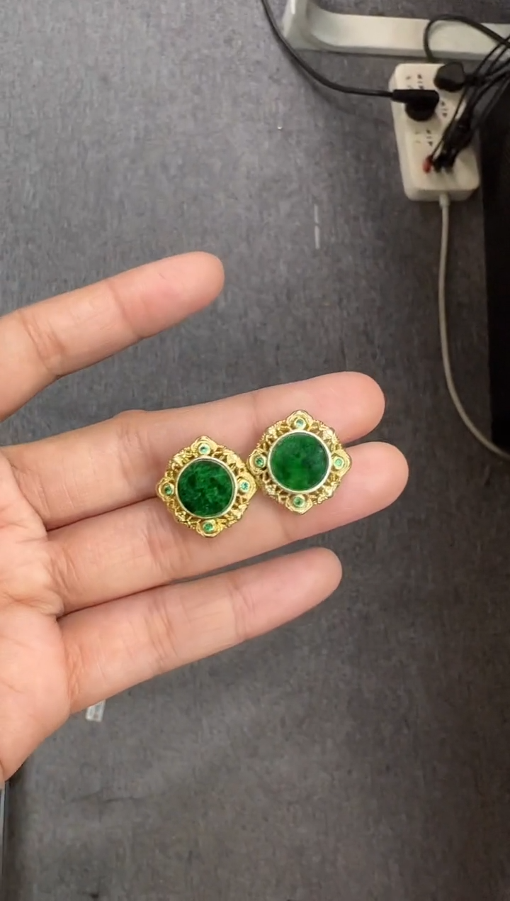 【闪购商品】翡翠耳饰银S925镶嵌翡翠耳钉