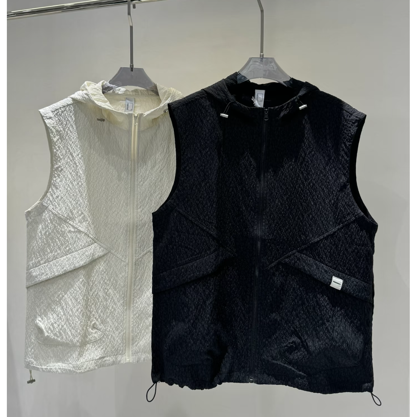 设计感穿搭连帽马甲外搭春秋新款男士百搭时尚拉链款上衣2423909