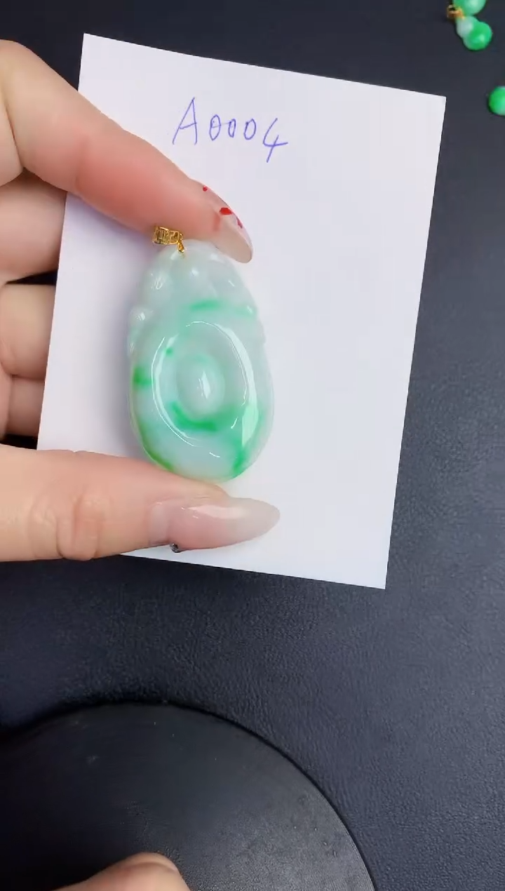 【闪购商品】翡翠颈饰18K金镶嵌0000000000