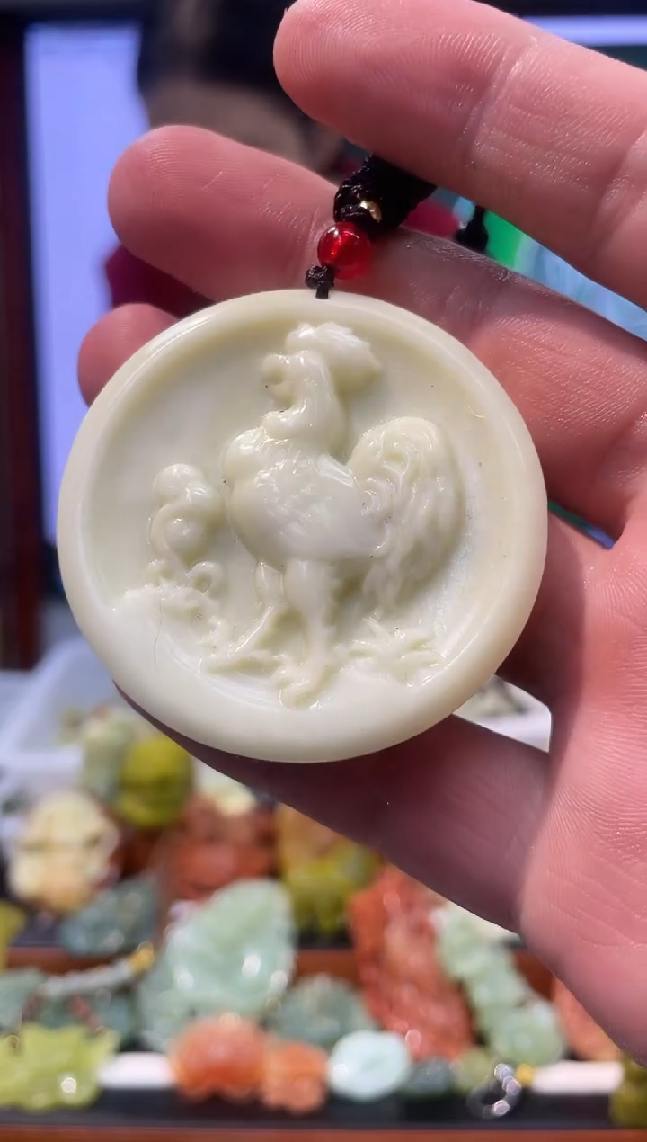 【闪购商品】岫玉吊坠未镶嵌·