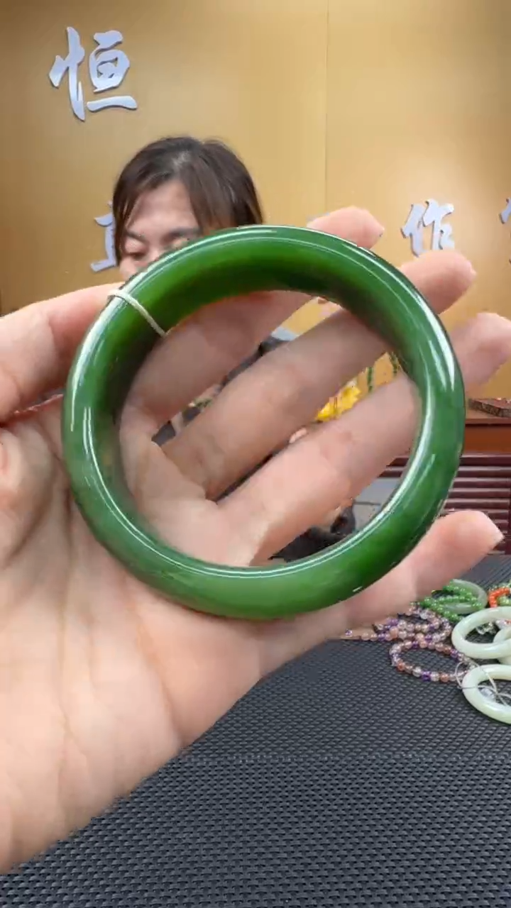 颈饰未镶嵌和田玉手镯59