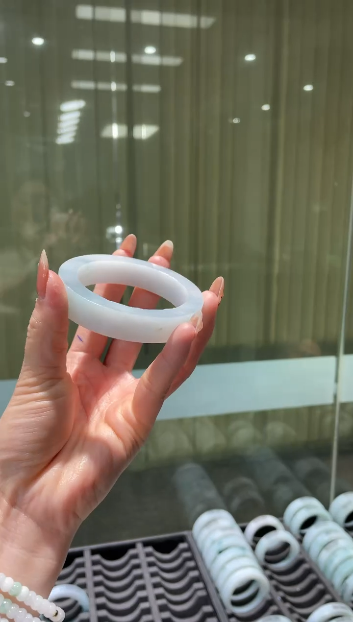 【闪购商品】定制翡翠手镯未镶嵌DDH82012