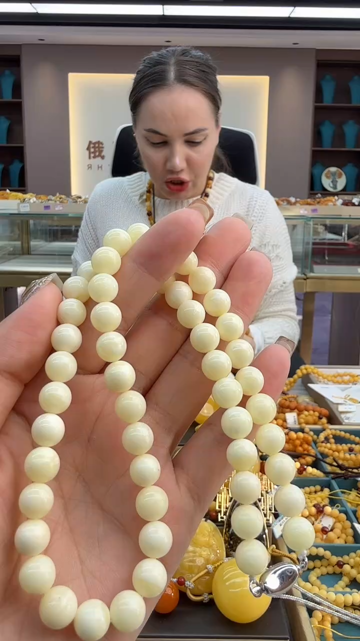 琥珀颈饰未镶嵌115秒拍号 8mm