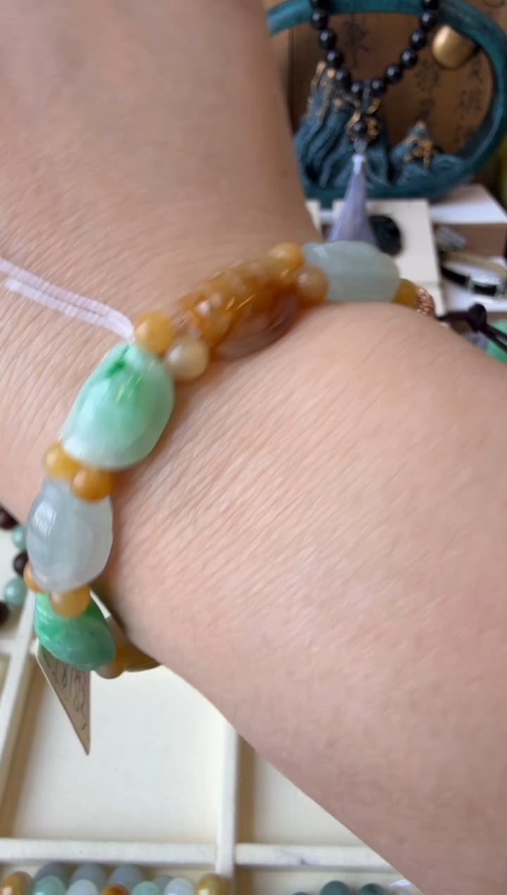 翡翠挂件未镶嵌A货翡翠多样性孤品