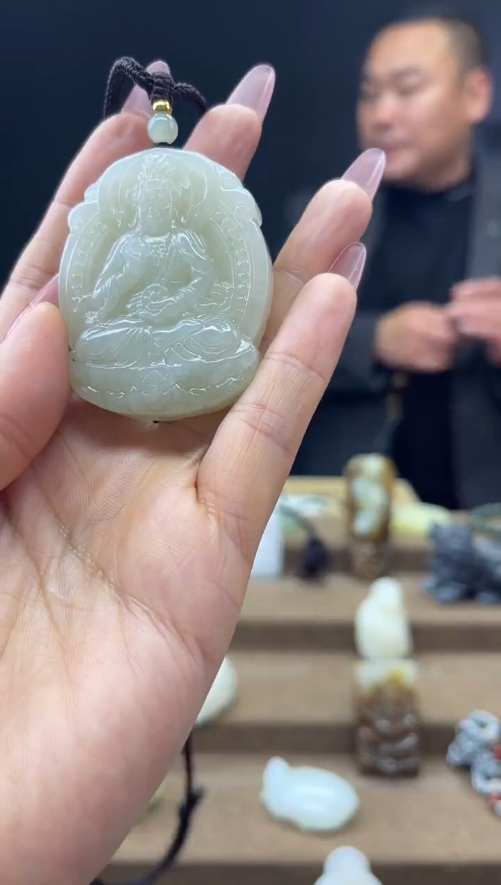 颈饰未镶嵌和田玉1