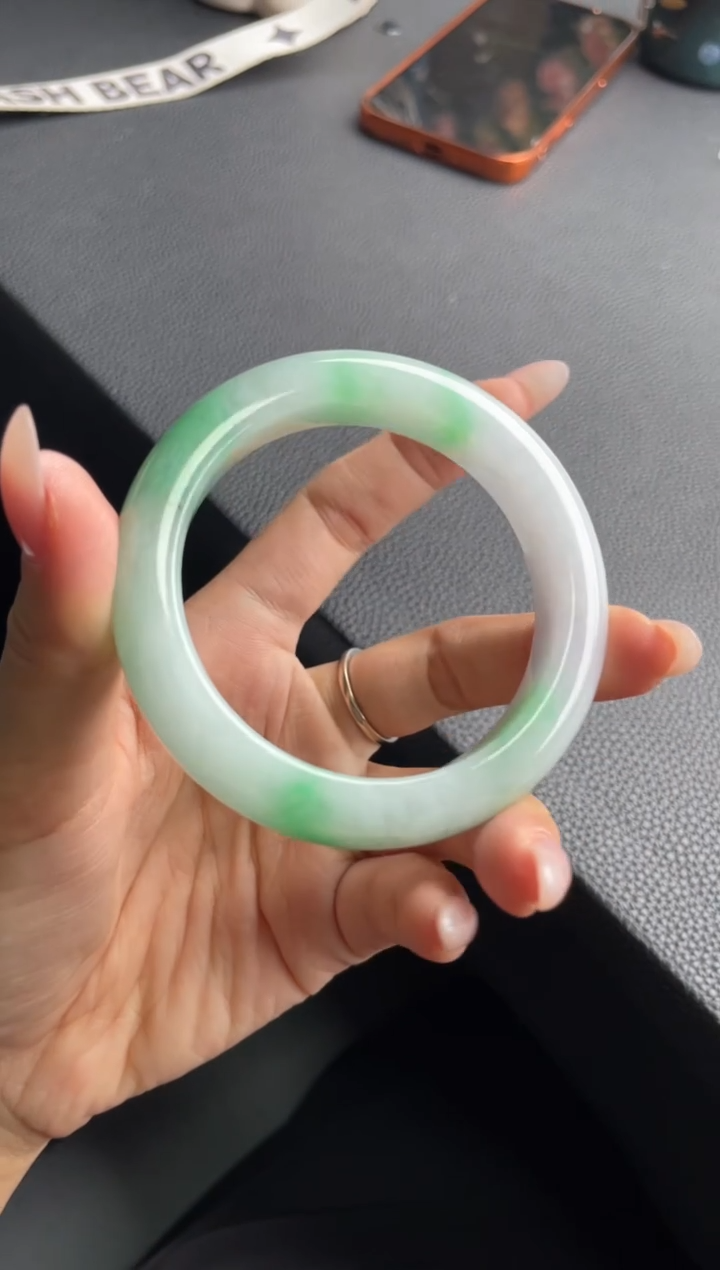 未镶嵌手镯翡翠手镯