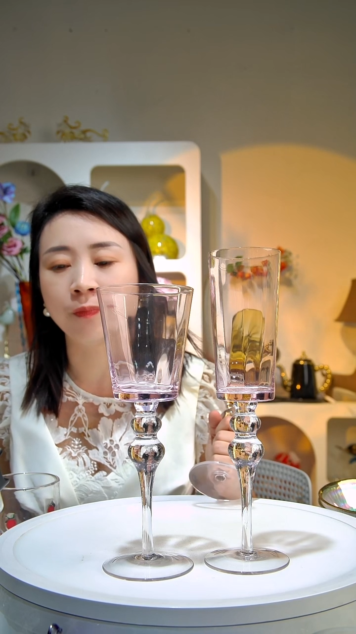 水晶玻璃2只粉色复古带脚杯1高1矮