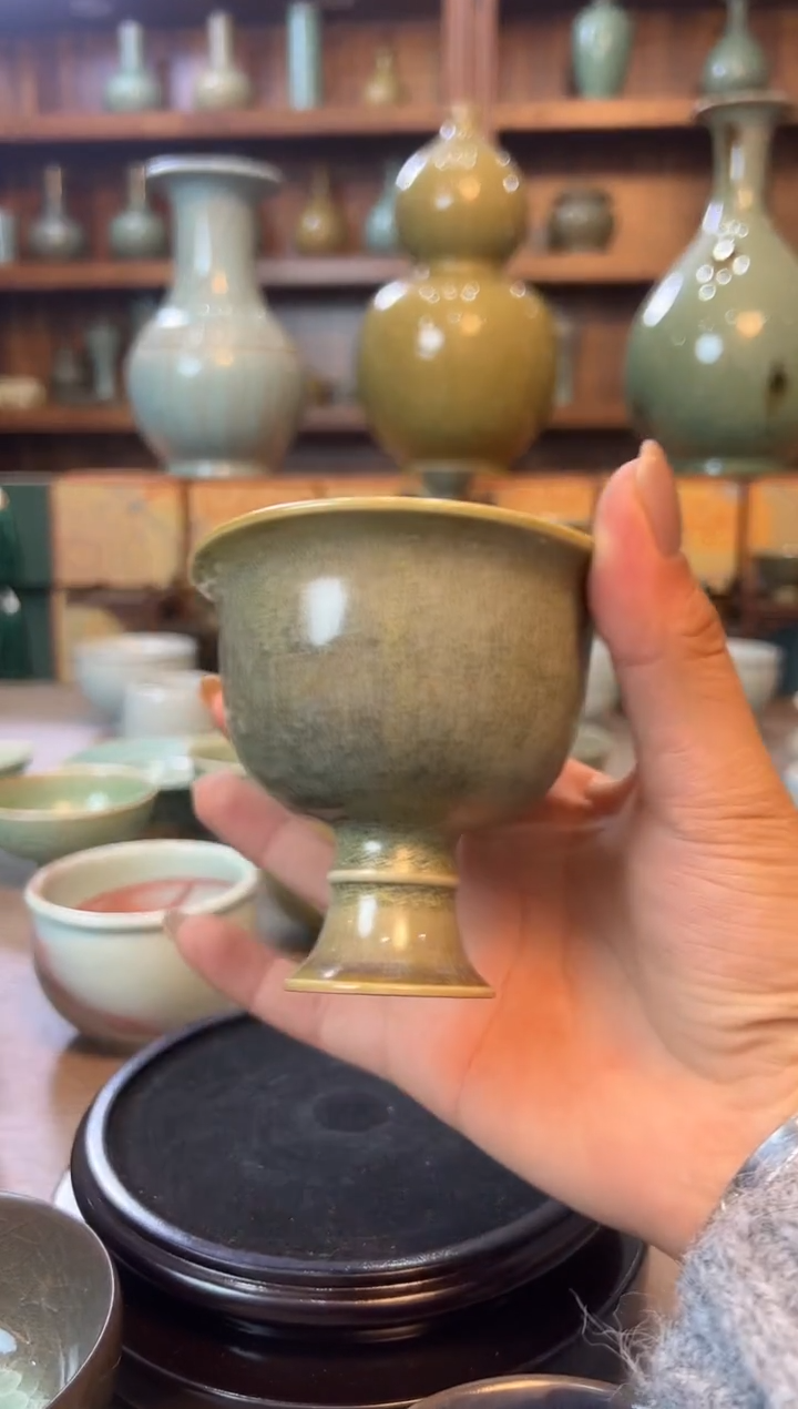 欢*龙泉青瓷琉璃杯