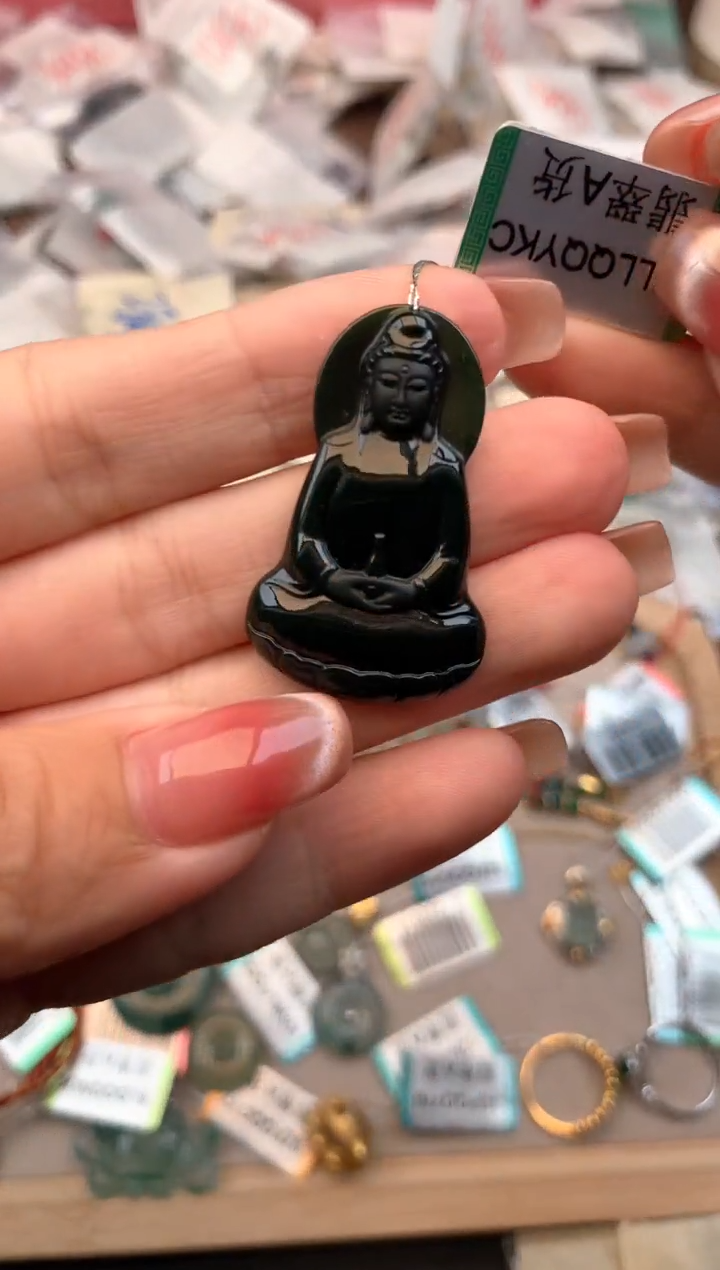 未镶嵌挂件翡翠一