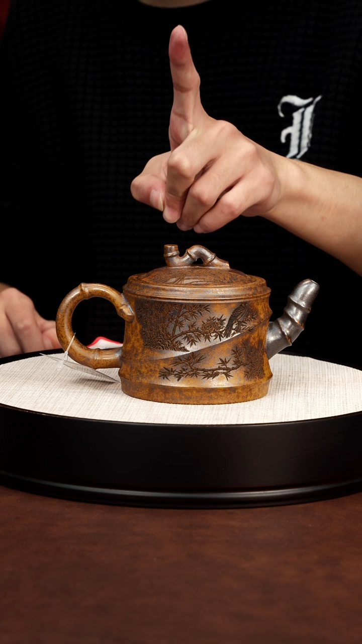 茶壶紫砂竹韵竹段壶 龙骨金砂 范家群