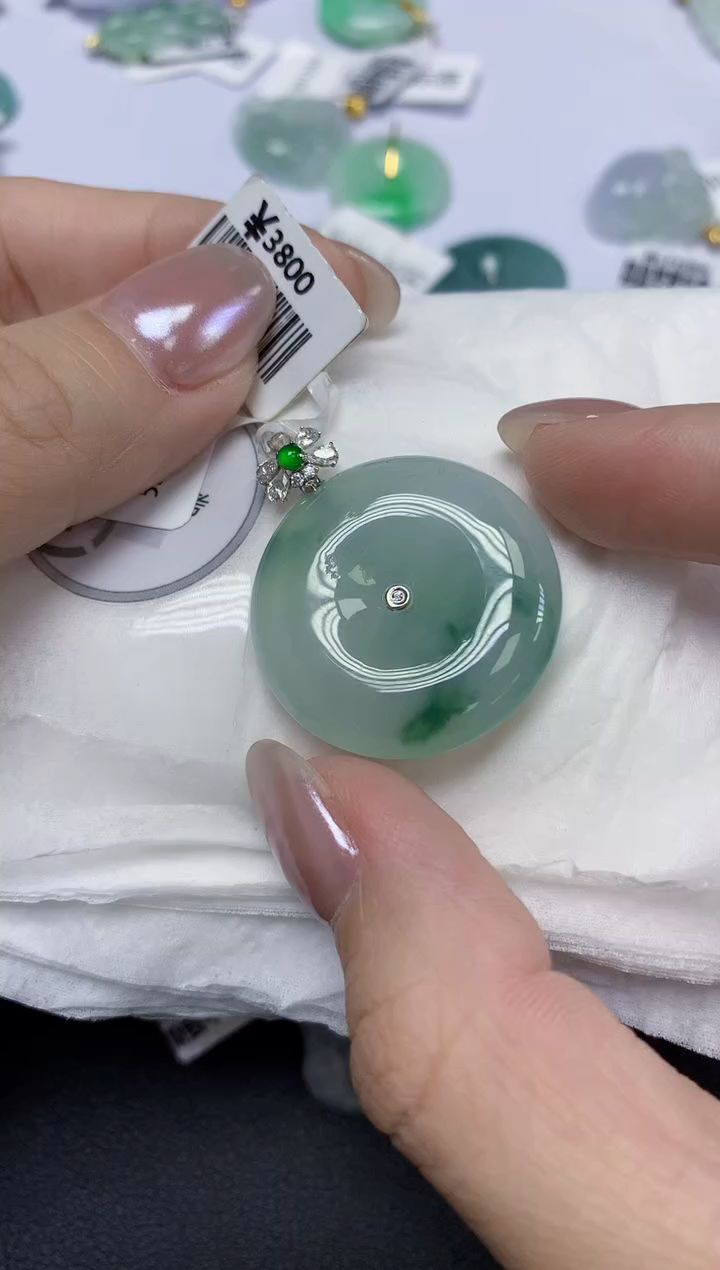 翡翠18K金镶嵌颈饰天然缅甸翡翠A货百元以上9元证书费自理