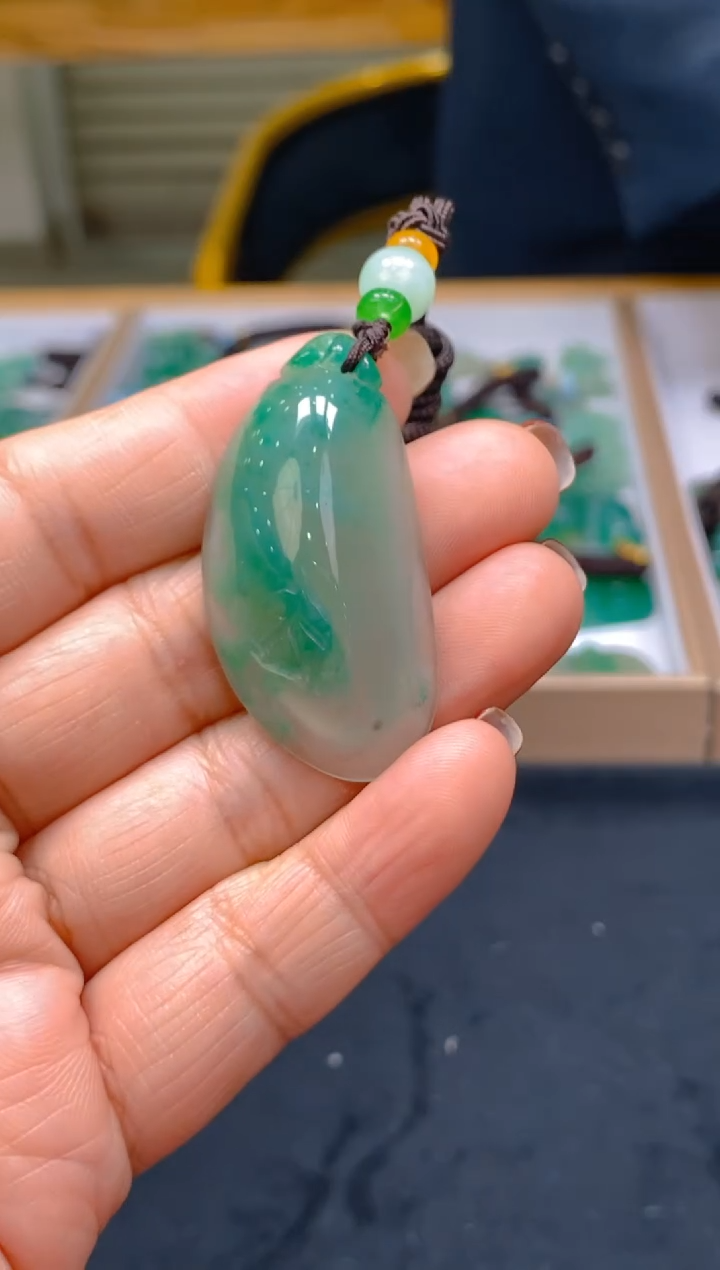 【闪购商品】石英质玉颈饰未镶嵌冰美人非洲翠035