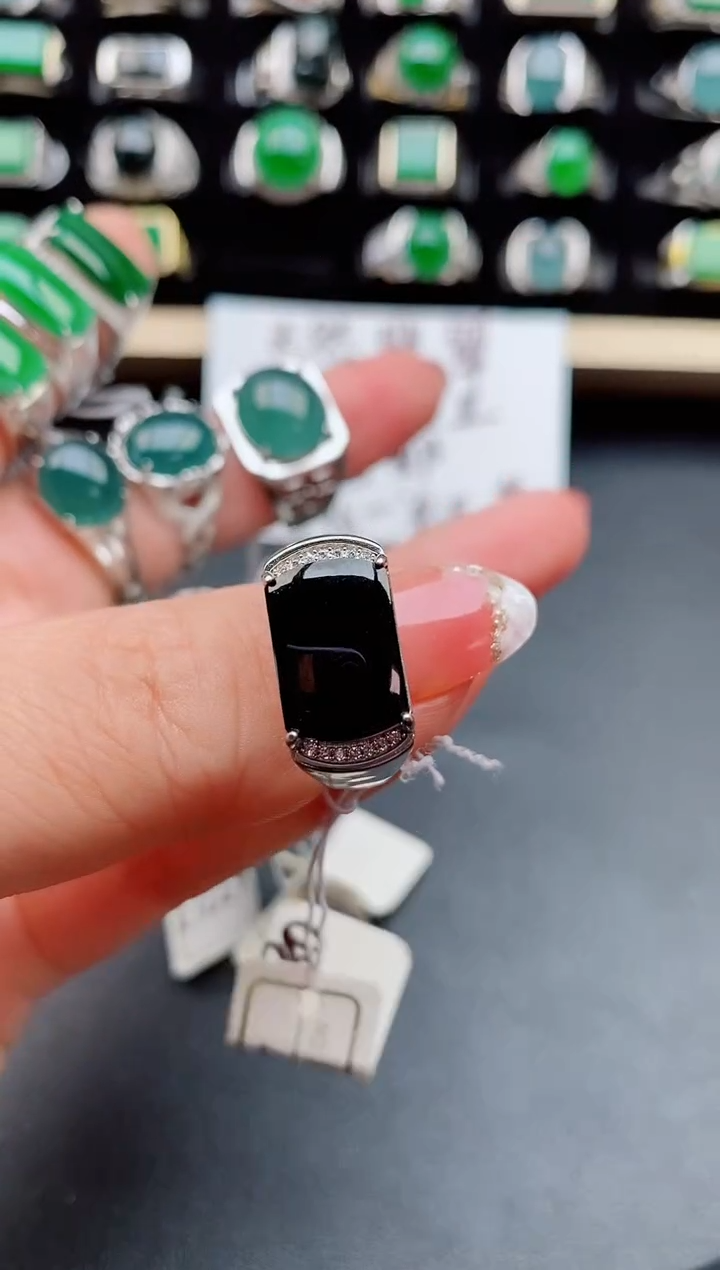 【闪购商品】翡翠戒指银S925镶嵌212212