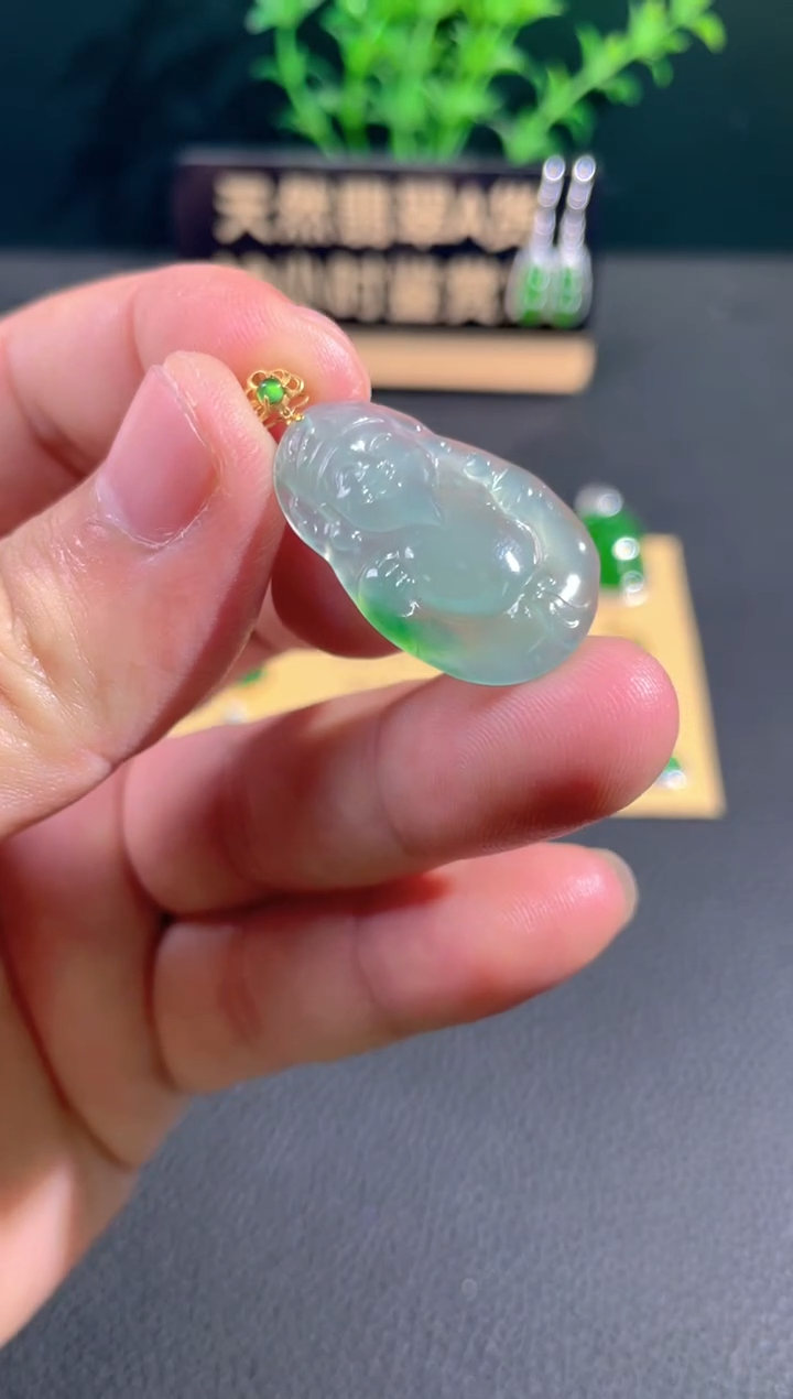【闪购商品】翡翠颈饰18K金镶嵌翡翠