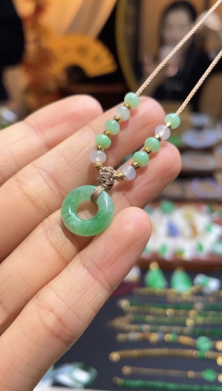 颈饰未镶嵌翡翠甜甜圈