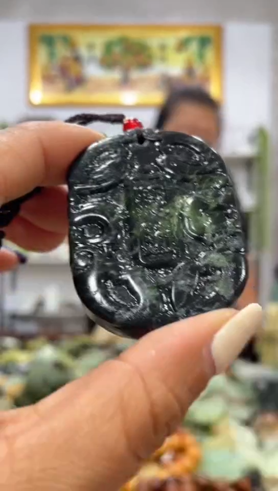 未镶嵌岫玉吊坠 